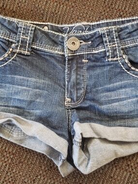 Vanity Rolled Cuff Denim Shorts - Blue